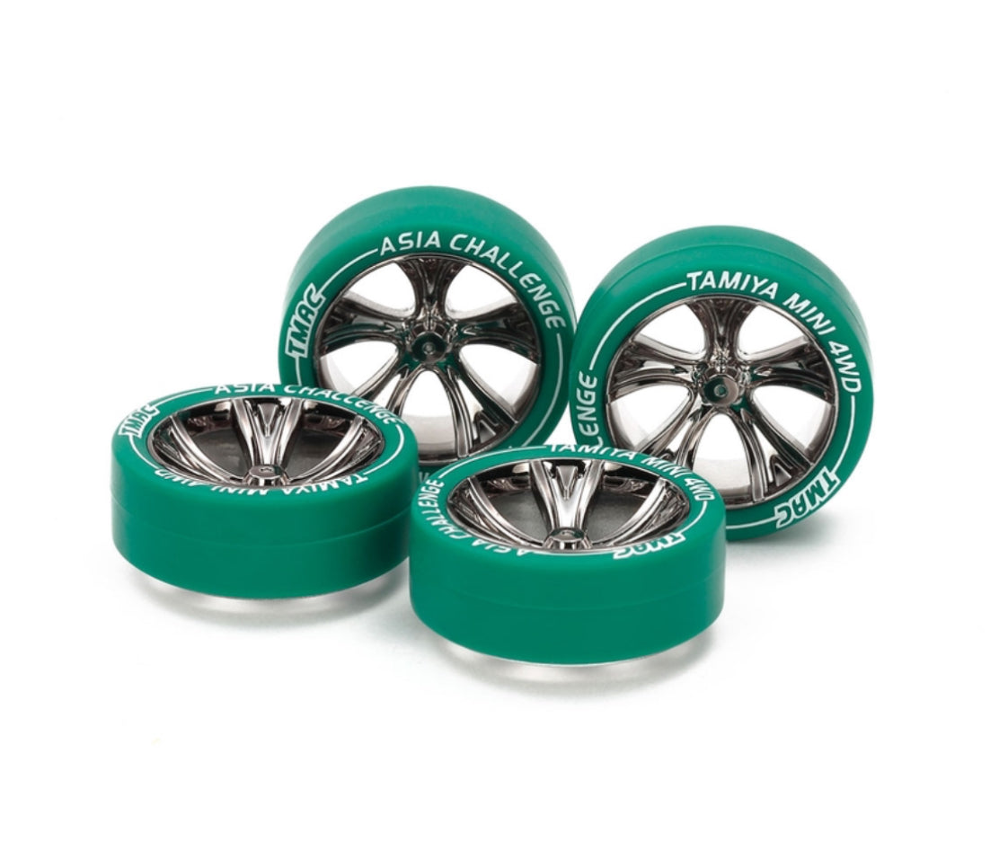 TAMIYA GREEN LP TIRE 95686