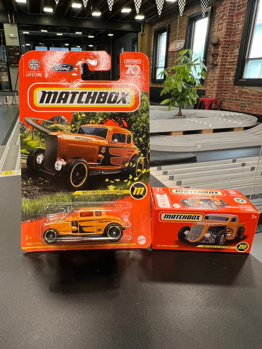 MATCHBOX FORD SUPER CHASE BUNDLE
